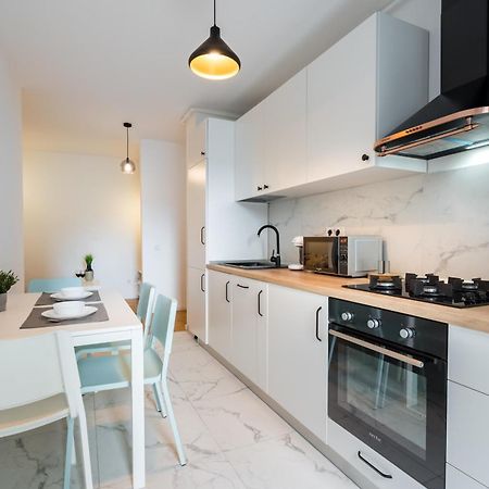 Papini'S Apartment -Apartment With Big Terrace Букурещ Екстериор снимка